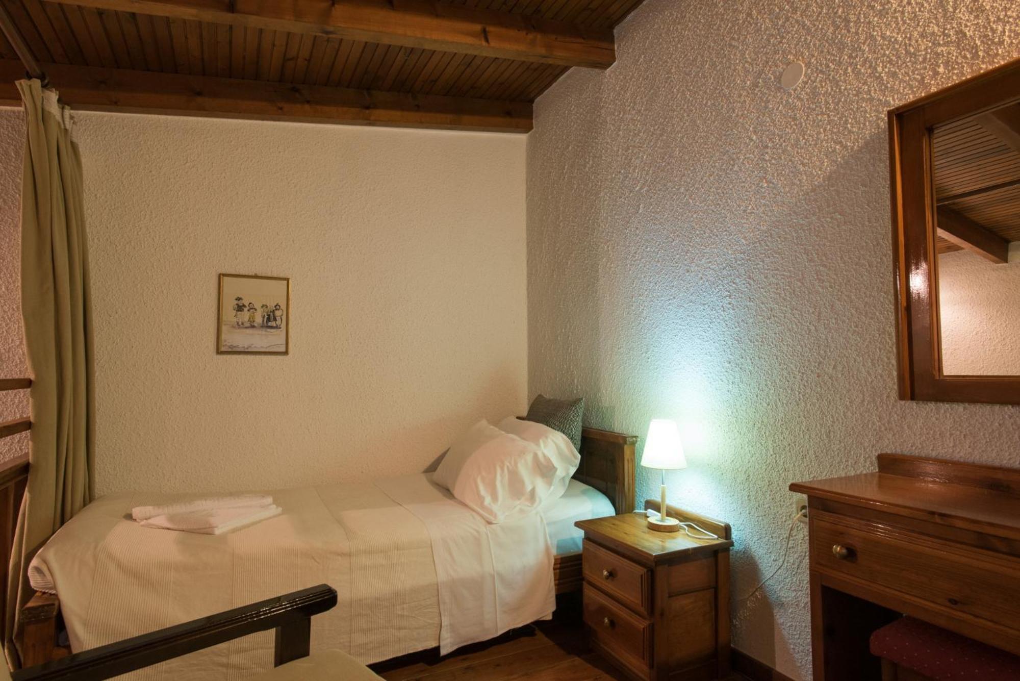 Proimos Maisonnettes Platanés Oda fotoğraf